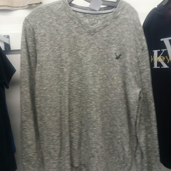Mens American Eagle sweater - Picture 2 of 2